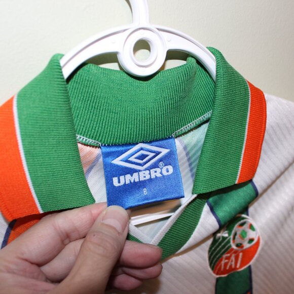 3/$188- Republic of Ireland 1994-96 away shirt Umbro Size Kids EU 8 Boys 66-71cm - Picture 2 of 8